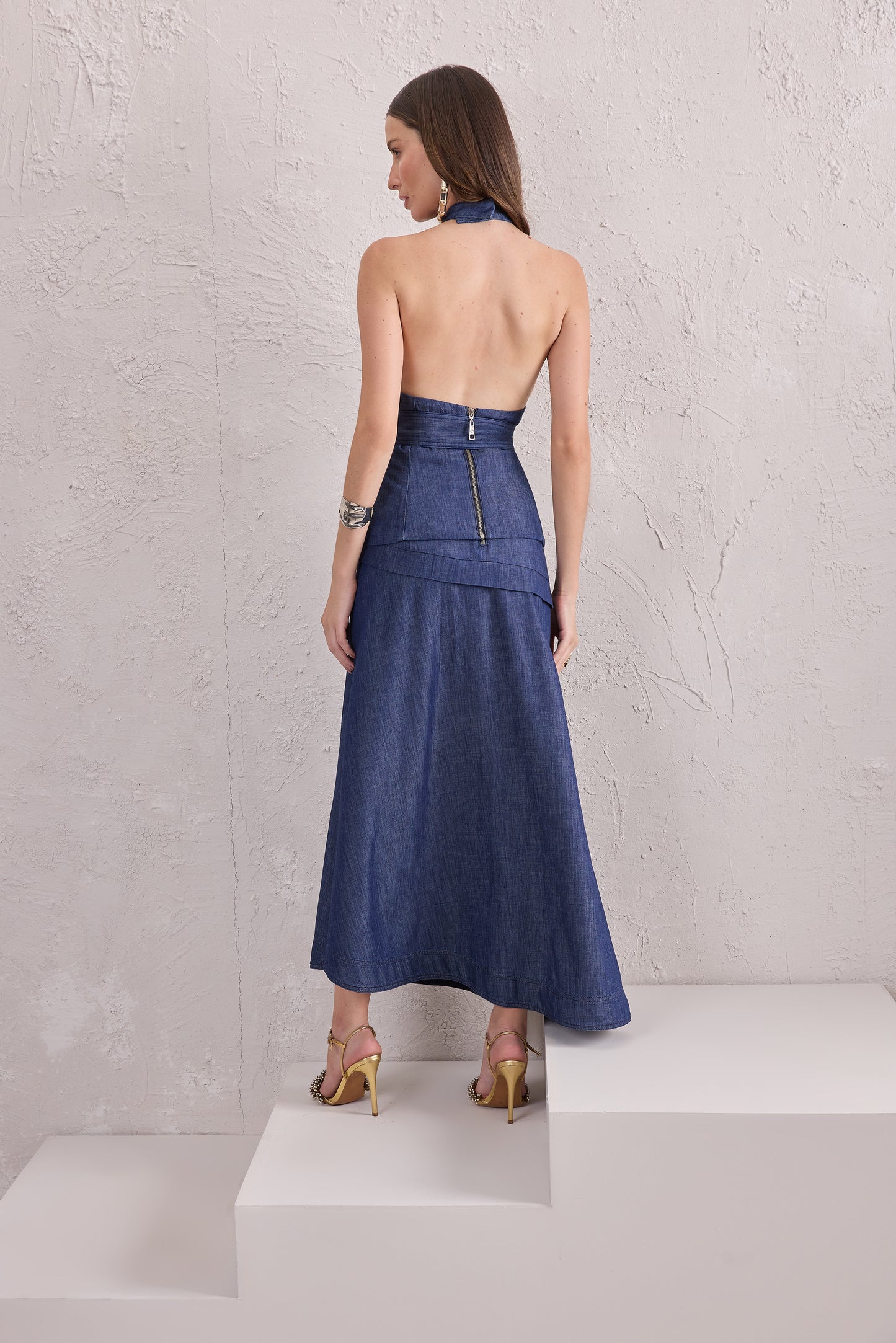 CONJUNTO BLUSA SAIA JEANS TUFI DUEK