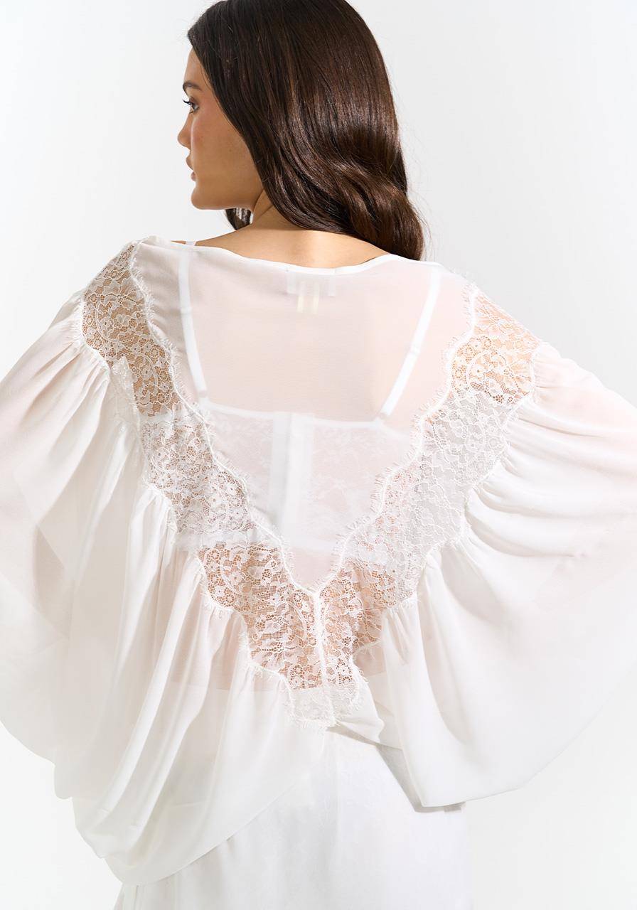 BLUSA MANGA AMPLA DETALHE RENDA KOHDE
