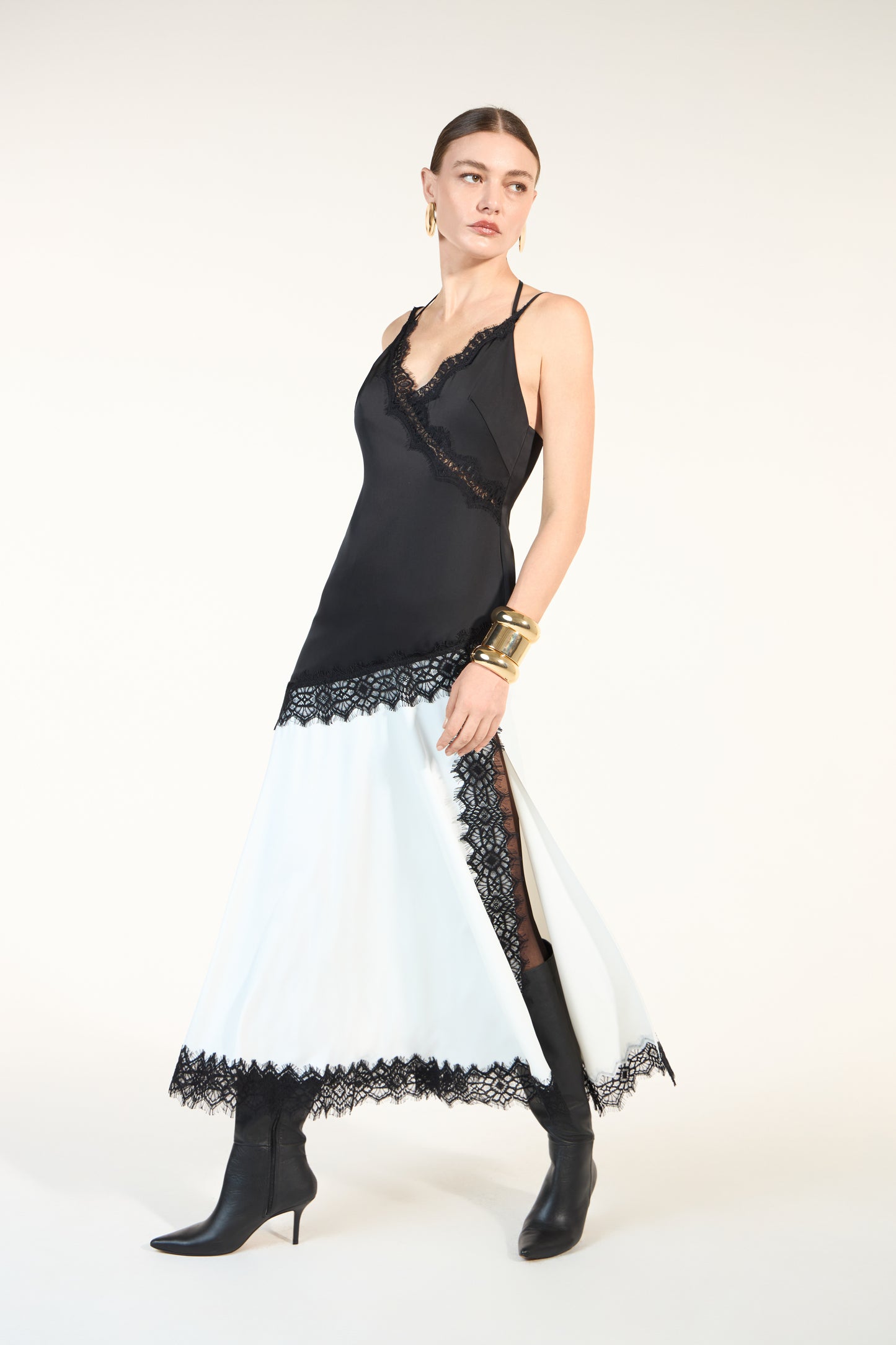 VESTIDO SLIP PRETO E BRANCO SKAZI