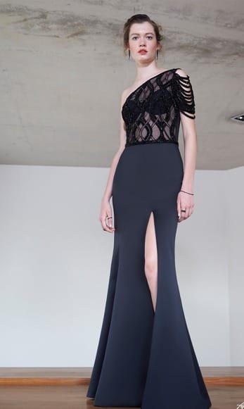 VESTIDO UM OMBRO SÓ ARTE SACRA