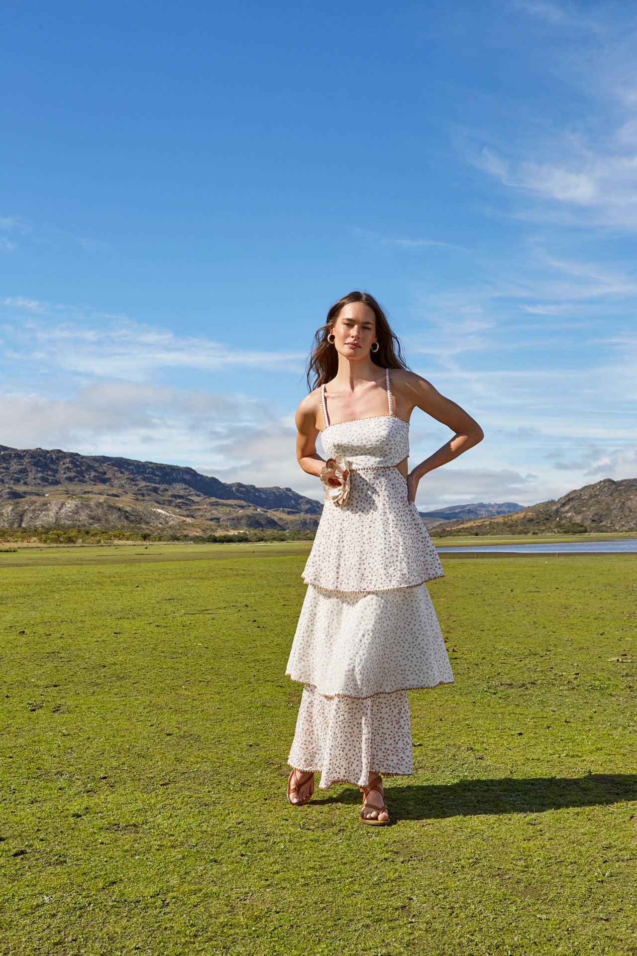 VESTIDO LONGO BABADOS  ANNE FERNANDES