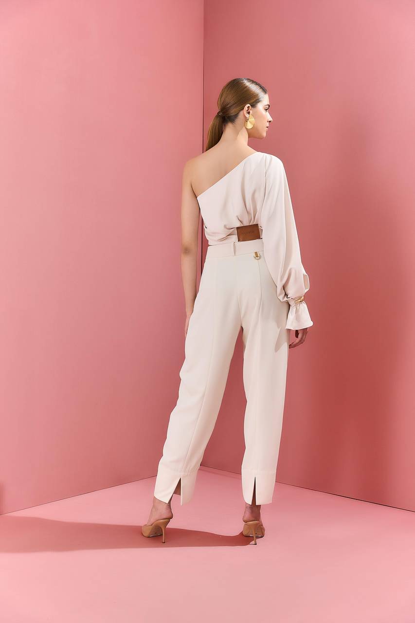 CONJUNTO  CALÇA E BLUSA OMBRO SÓ KOHDE