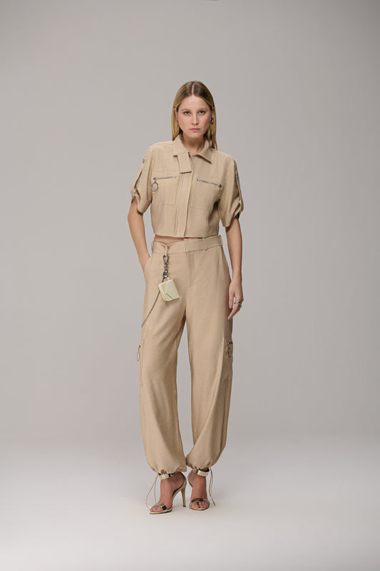 CONJUNTO JAQUETA CROPPED E CALÇA CAOS