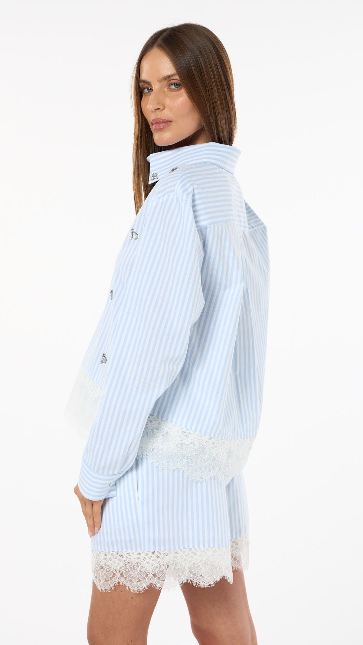 CONJUNTO CAMISA E SHORT LISTRAS SKAZI