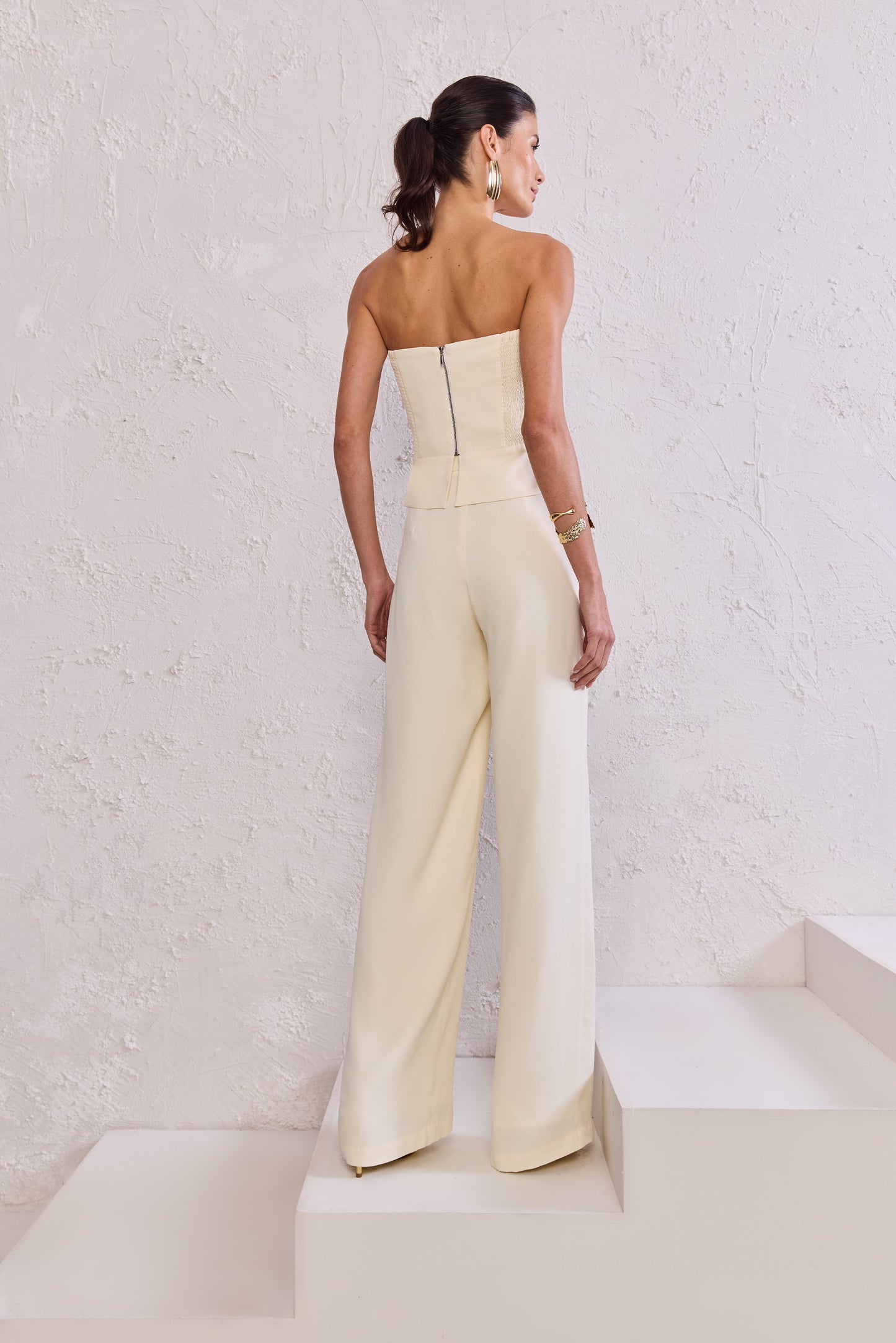 CONJUNTO BLUSA E CALÇA PATOU BEGE LEBLANC