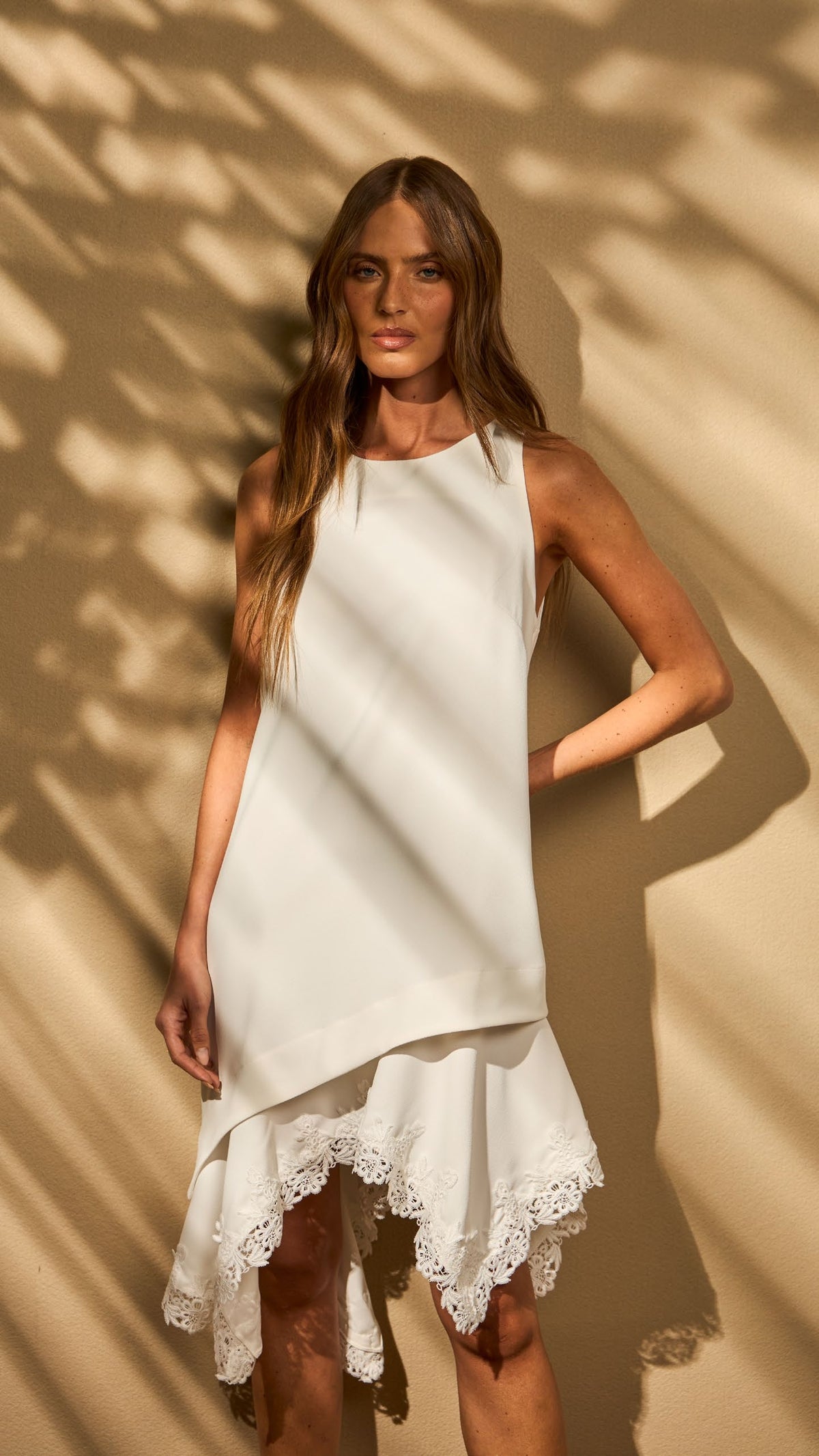 VESTIDO CURTO SAIA ASSIMÉTRICA SKAZI