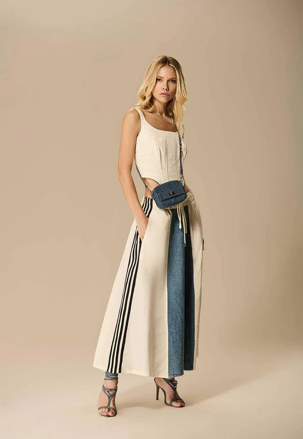 SAIA JEANS LISTRAS LATERAIS CAOS