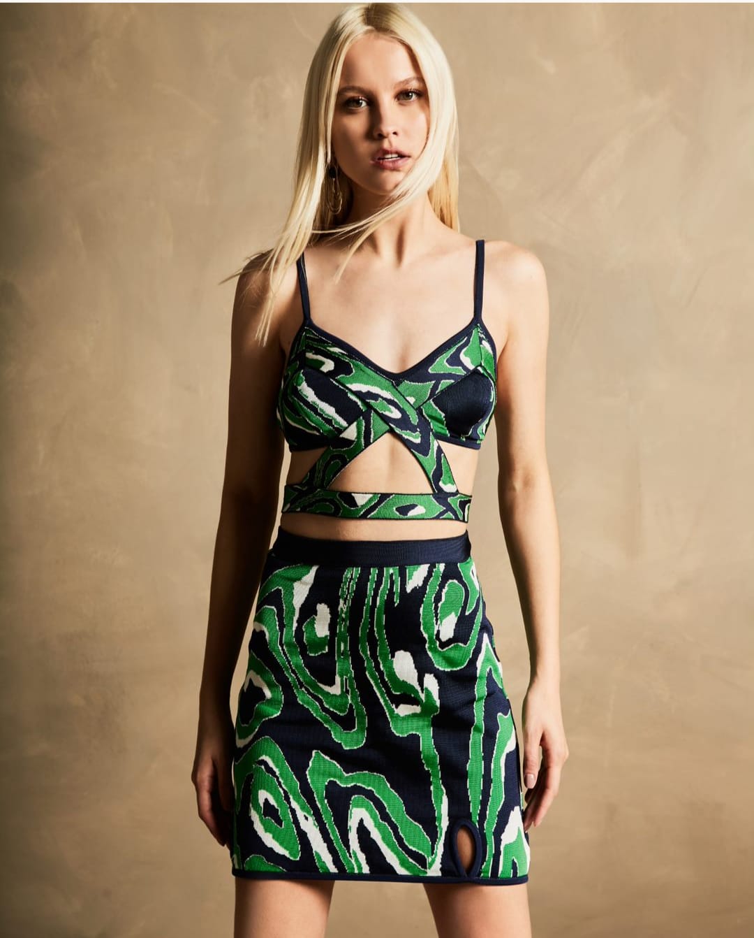 CONJUNTO COM SAIA JACQUARD TD