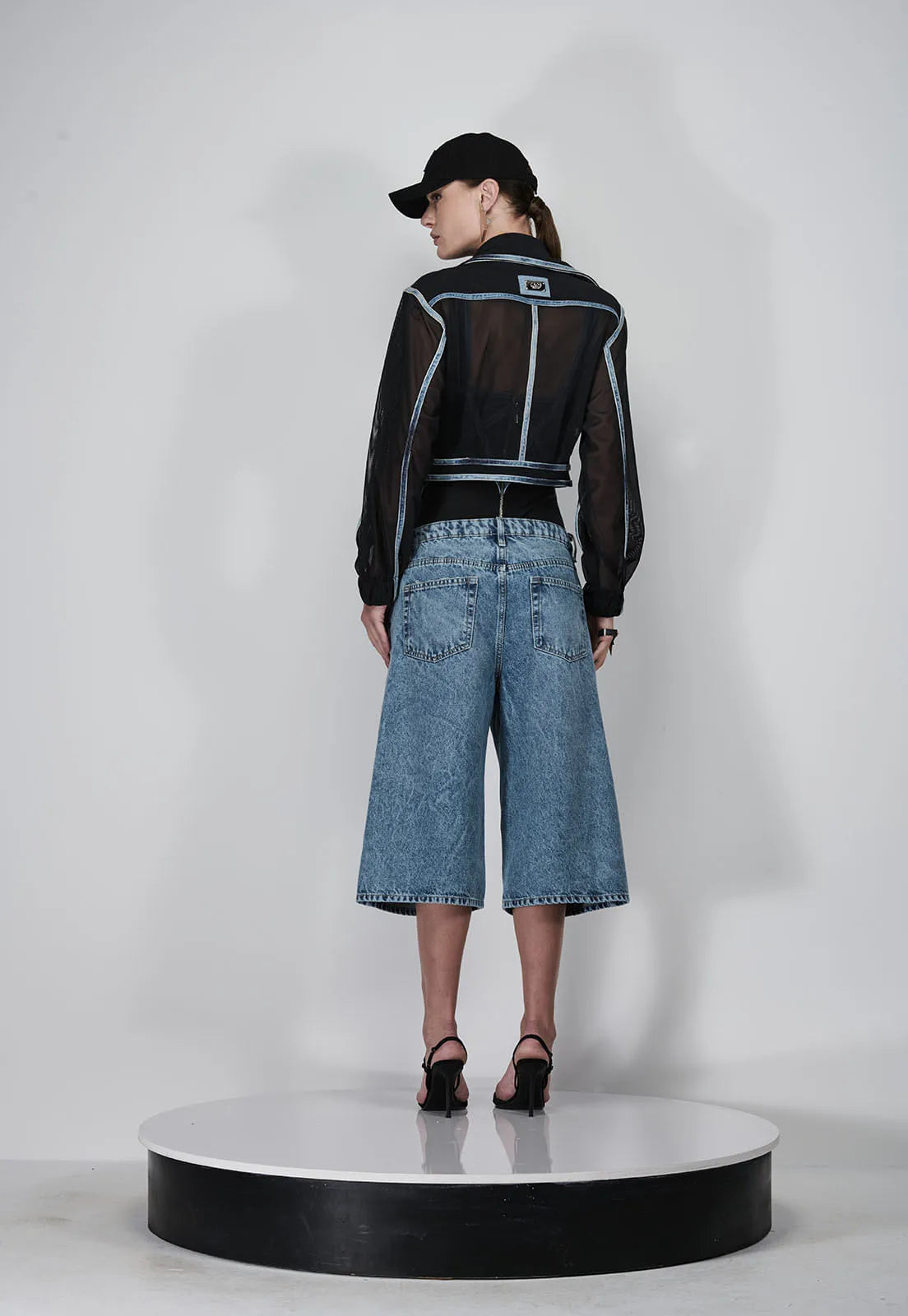 JAQUETA DE TULE COM VIÉS JEANS CAOS