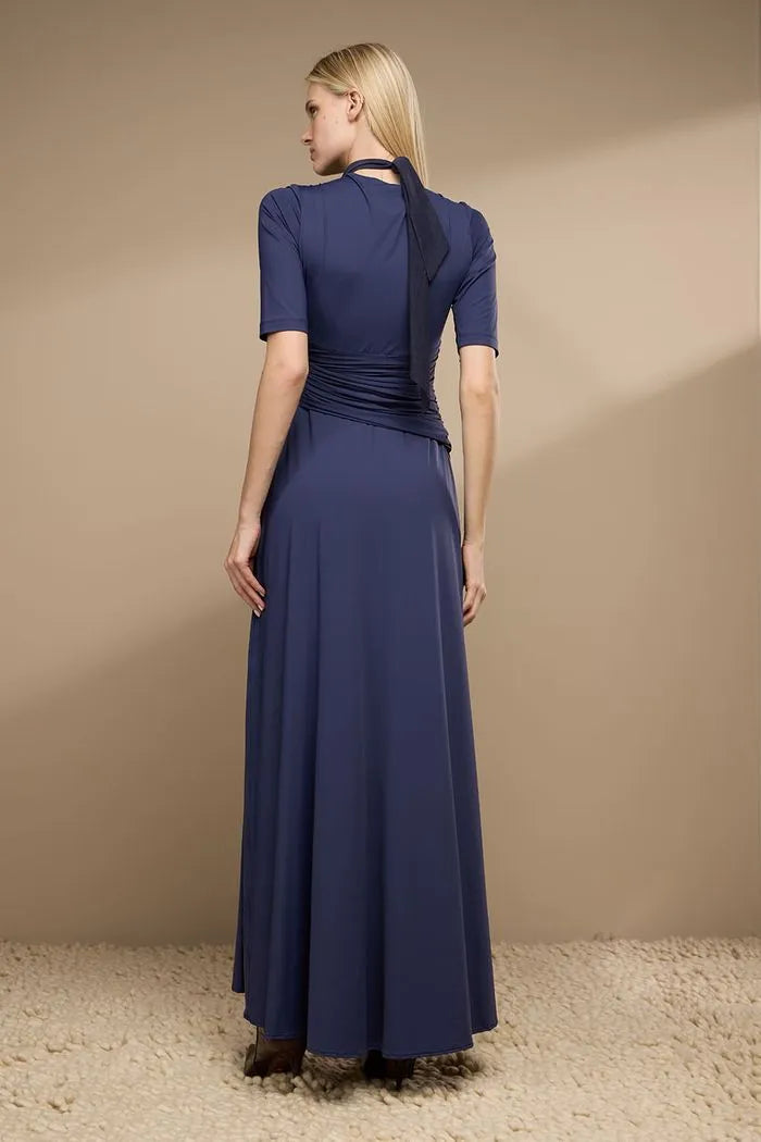 VESTIDO FLUITY DETALHE PEDRAS THAMARA CAPELÃO