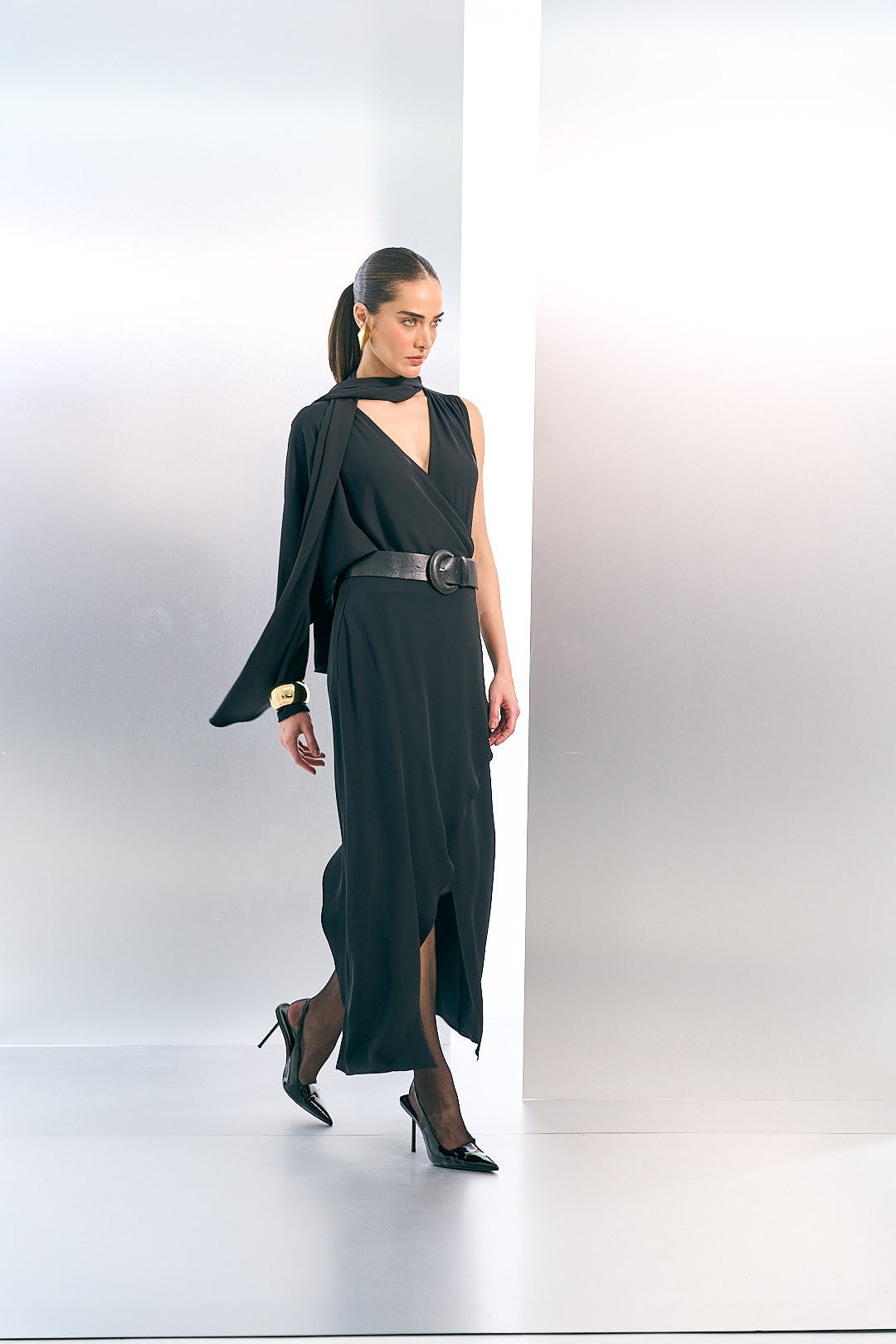 VESTIDO MAXI MIDI COM AMARRAÇÃO KOHDE