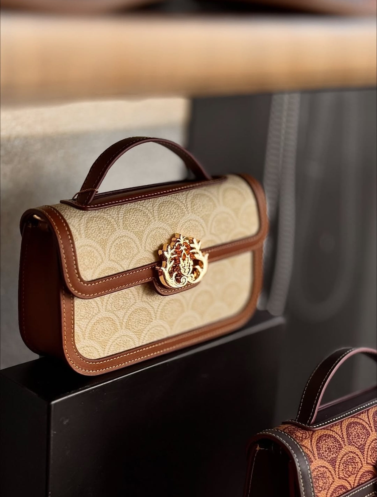 BOLSA BAGUETE SIRENA MONOGRAMA CANVAS CREME ISLA